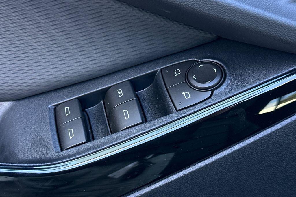 new 2026 Chevrolet Equinox car, priced at $33,495