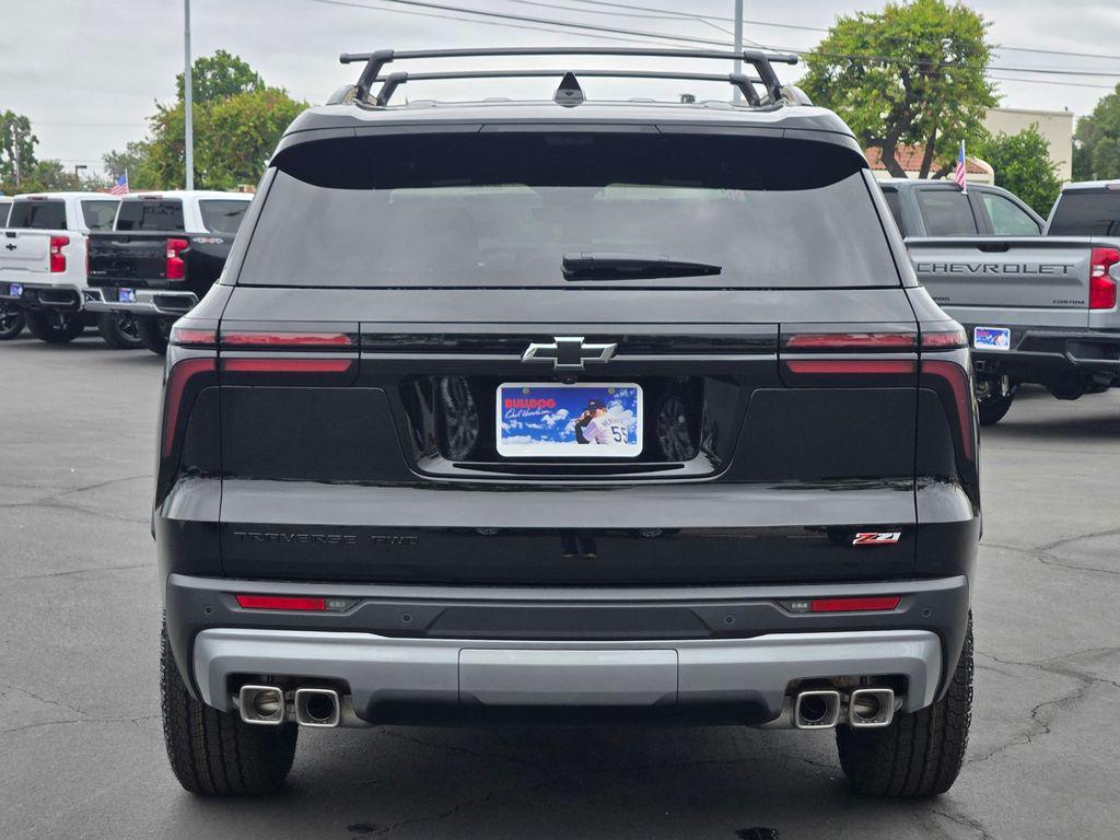 new 2026 Chevrolet Traverse car, priced at $56,105