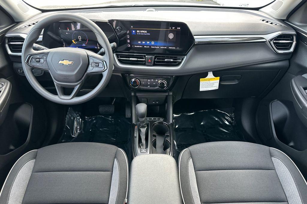 new 2026 Chevrolet TrailBlazer car, priced at $28,355