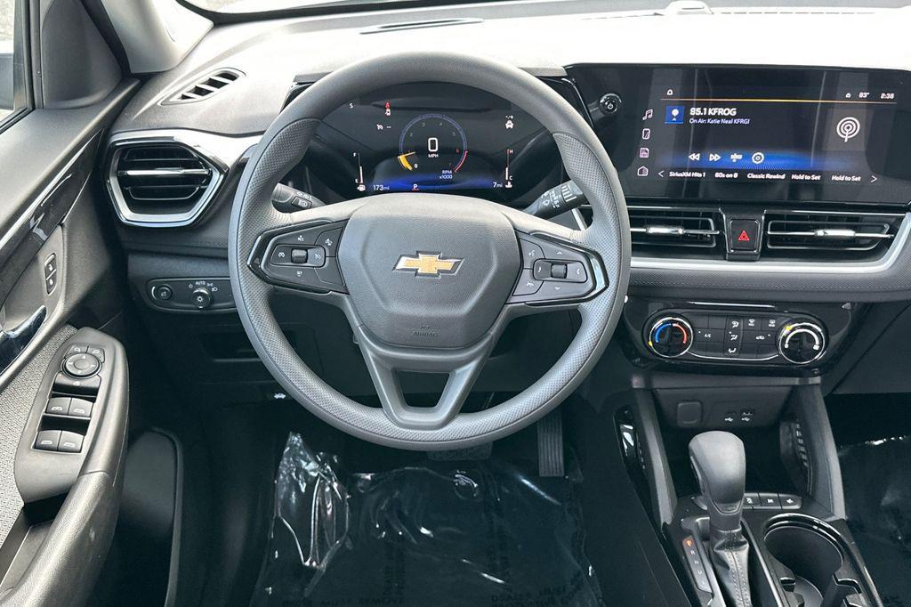 new 2026 Chevrolet TrailBlazer car, priced at $28,355