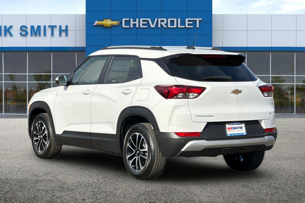 new 2026 Chevrolet TrailBlazer car, priced at $28,355