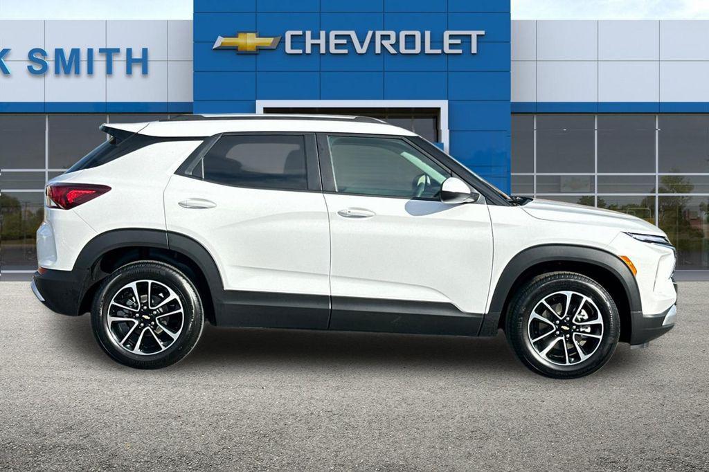 new 2026 Chevrolet TrailBlazer car, priced at $28,355