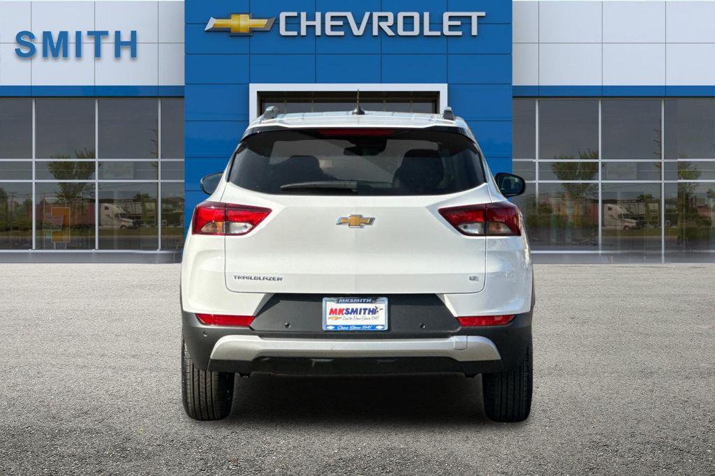 new 2026 Chevrolet TrailBlazer car, priced at $28,355