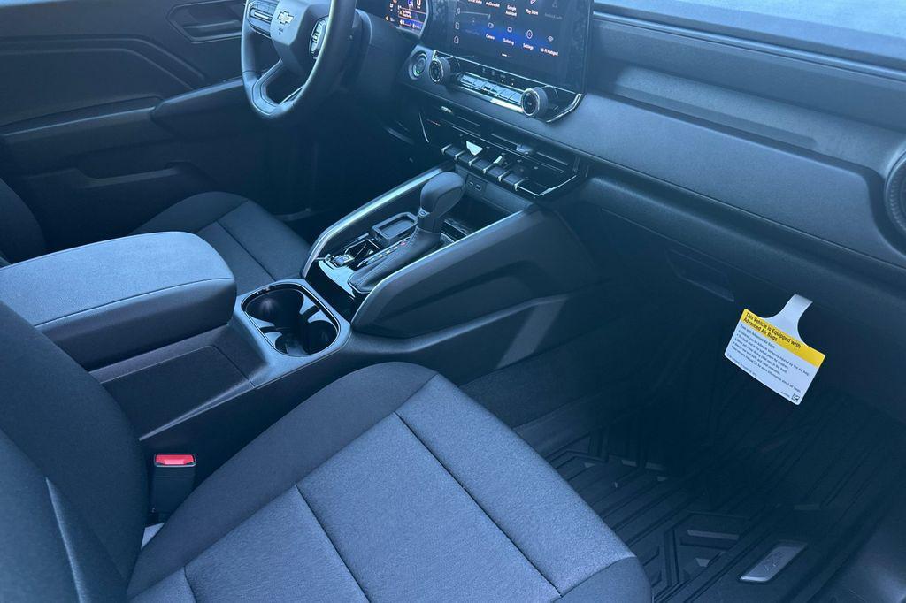 new 2026 Chevrolet Colorado car, priced at $31,335