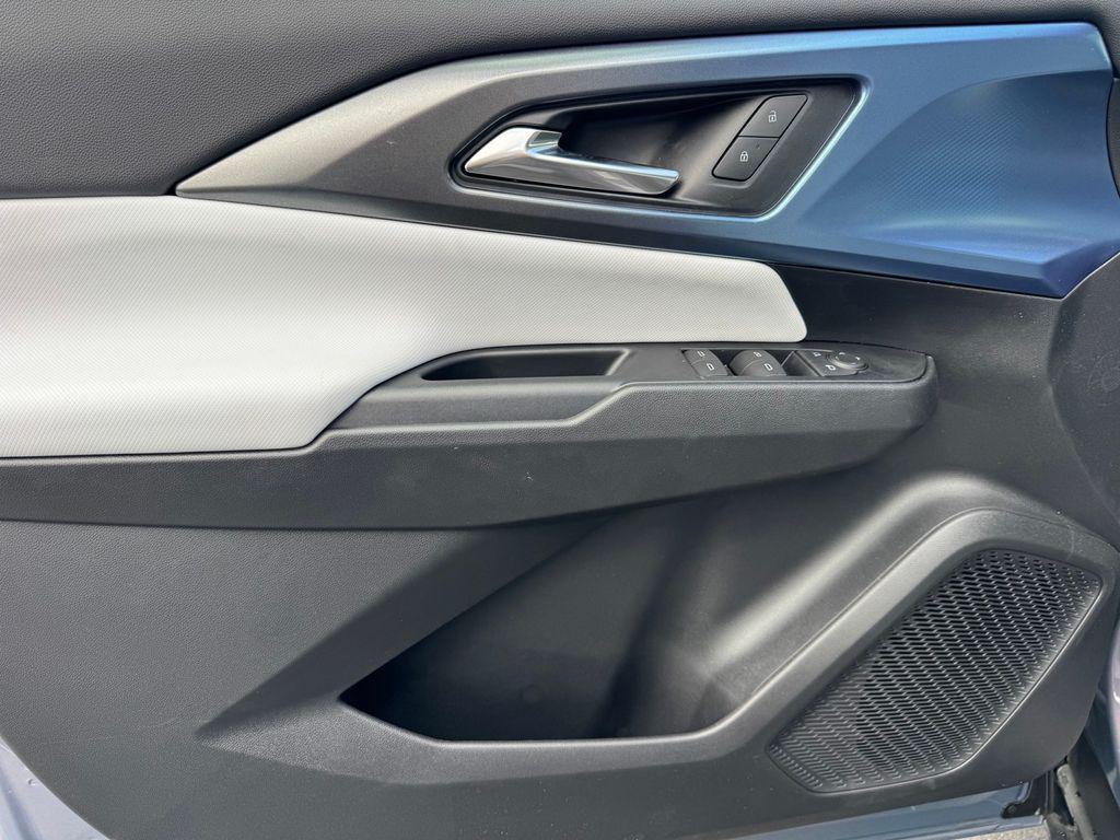 new 2026 Chevrolet Equinox EV car, priced at $35,840