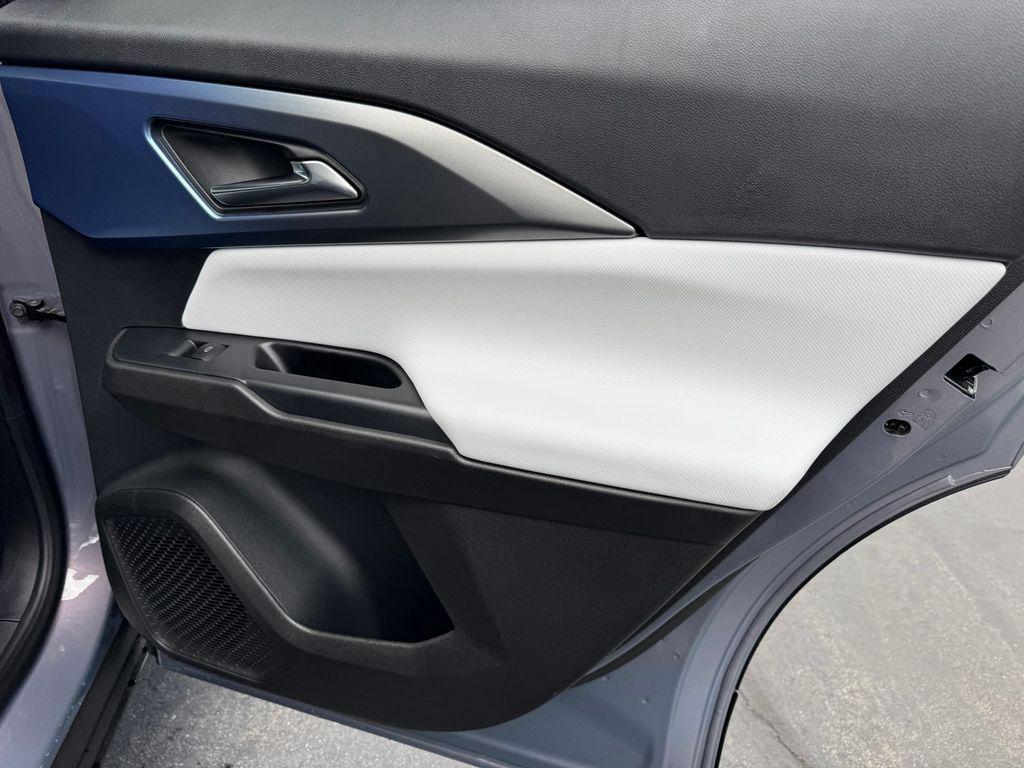 new 2026 Chevrolet Equinox EV car, priced at $35,840