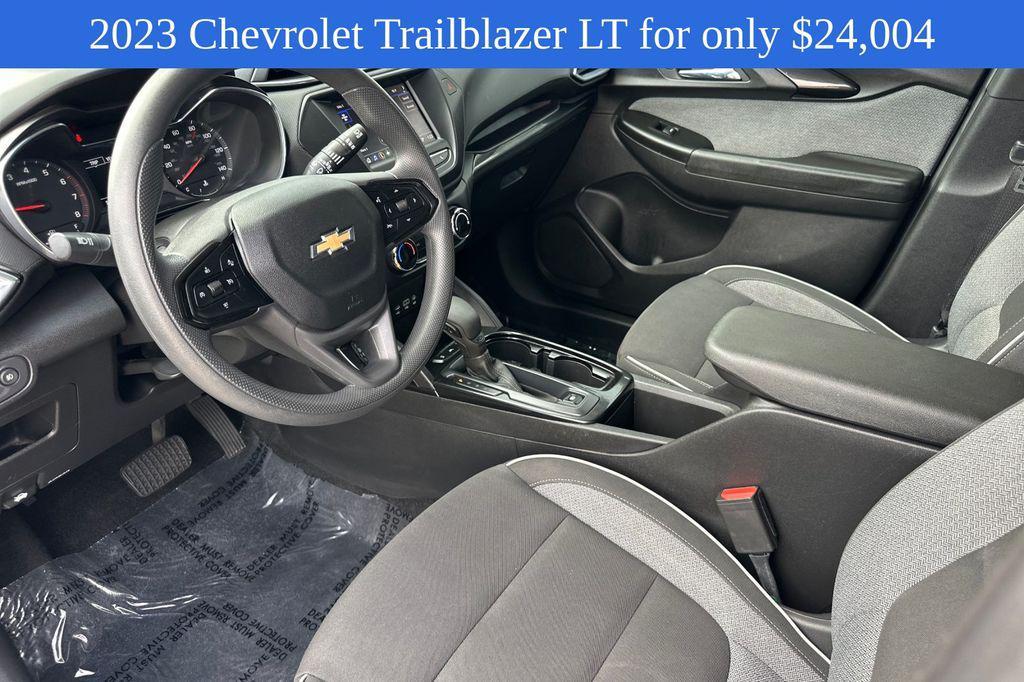 used 2023 Chevrolet TrailBlazer car, priced at $24,004