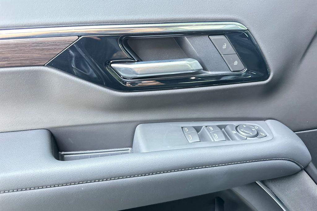 new 2026 Chevrolet Suburban car, priced at $67,690