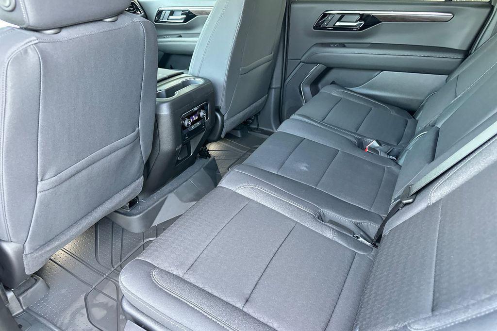 new 2026 Chevrolet Suburban car, priced at $67,690