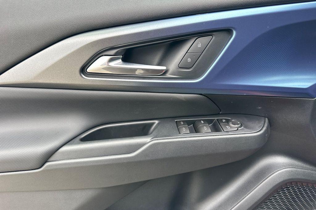 new 2026 Chevrolet Equinox EV car, priced at $40,035