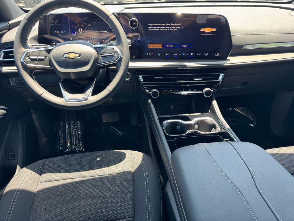 new 2026 Chevrolet Traverse car, priced at $40,795