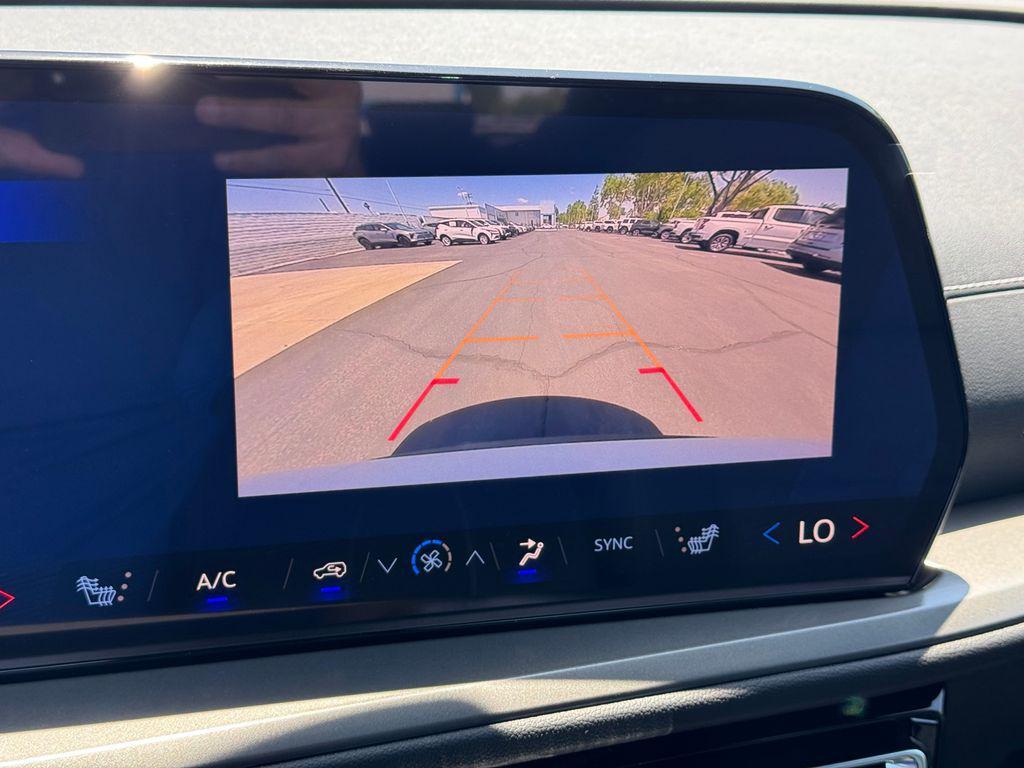 new 2026 Chevrolet Traverse car, priced at $40,795