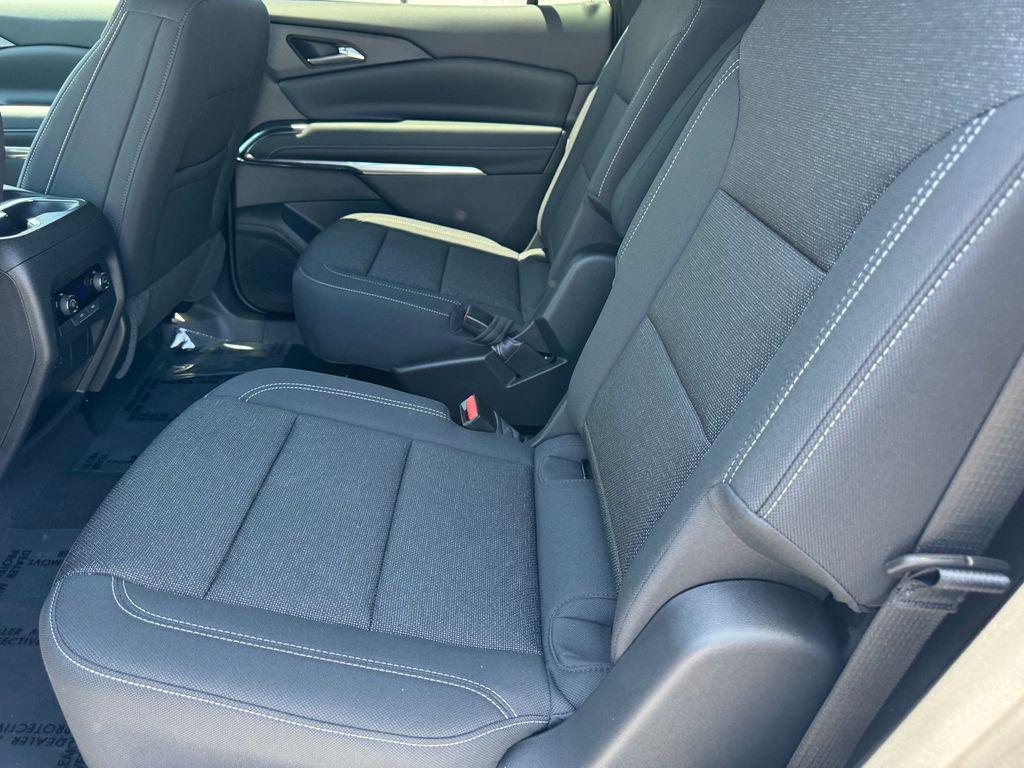 new 2026 Chevrolet Traverse car, priced at $40,795