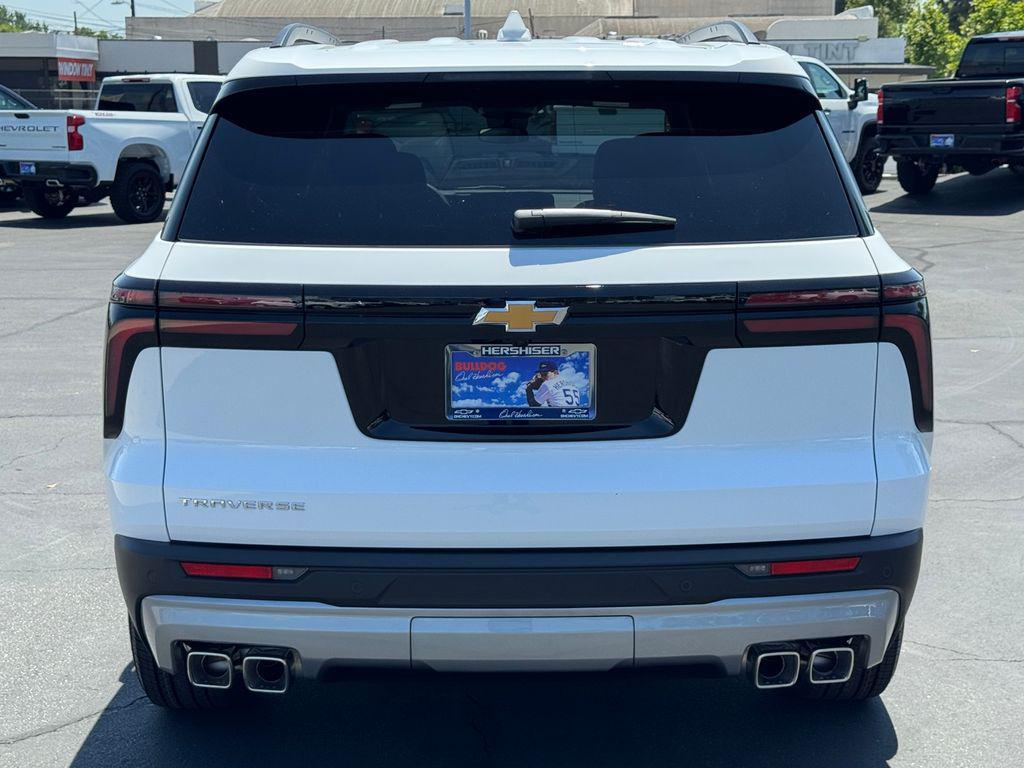 new 2026 Chevrolet Traverse car, priced at $40,795