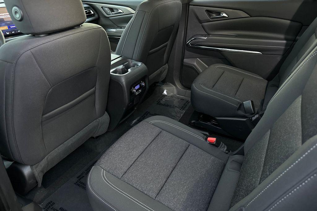 new 2026 Chevrolet Traverse car, priced at $45,035