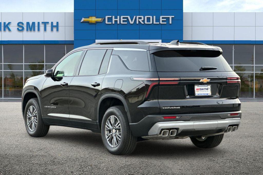 new 2026 Chevrolet Traverse car, priced at $45,035