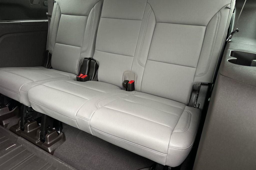 new 2026 Chevrolet Suburban car, priced at $76,255