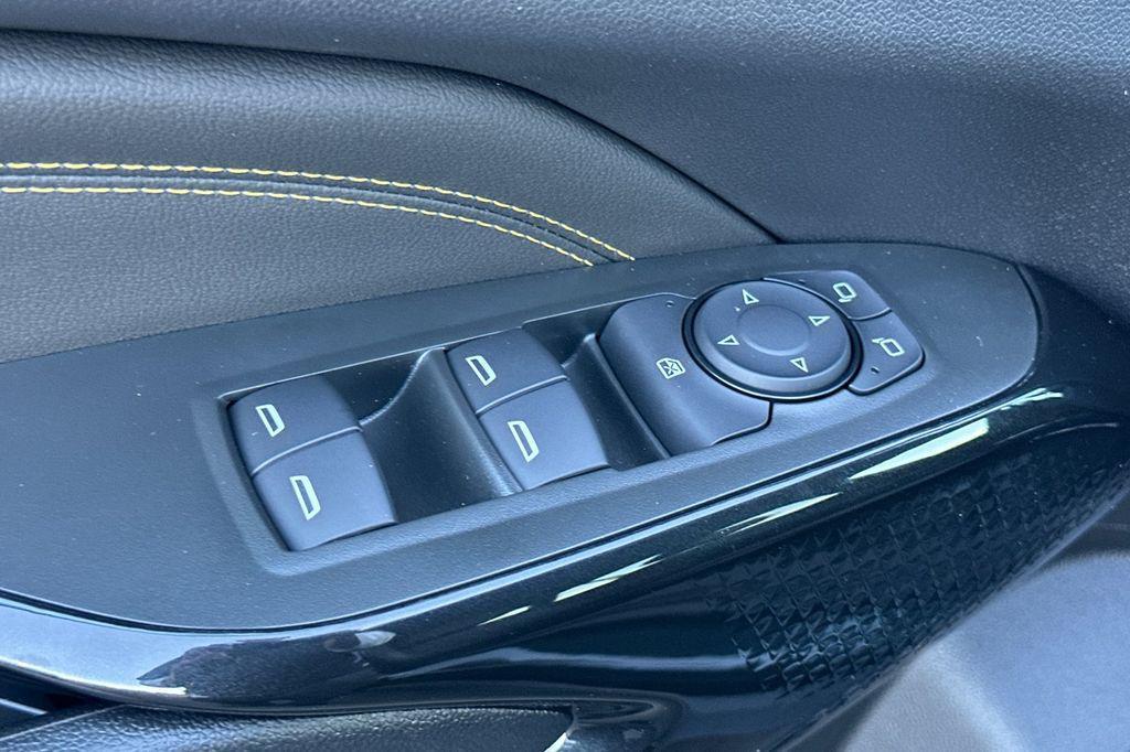 new 2026 Chevrolet Trax car, priced at $26,385