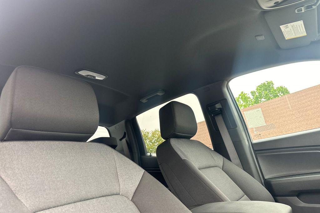 new 2025 Chevrolet Colorado car, priced at $29,595