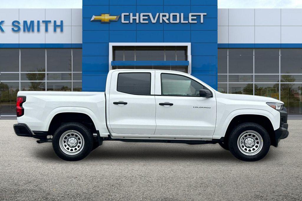 new 2025 Chevrolet Colorado car, priced at $29,595