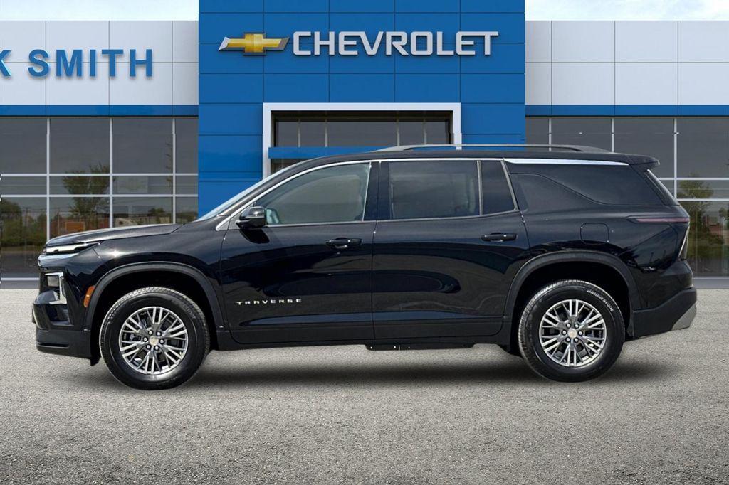 new 2026 Chevrolet Traverse car, priced at $40,140