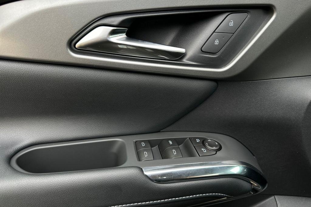 new 2026 Chevrolet Traverse car, priced at $40,140