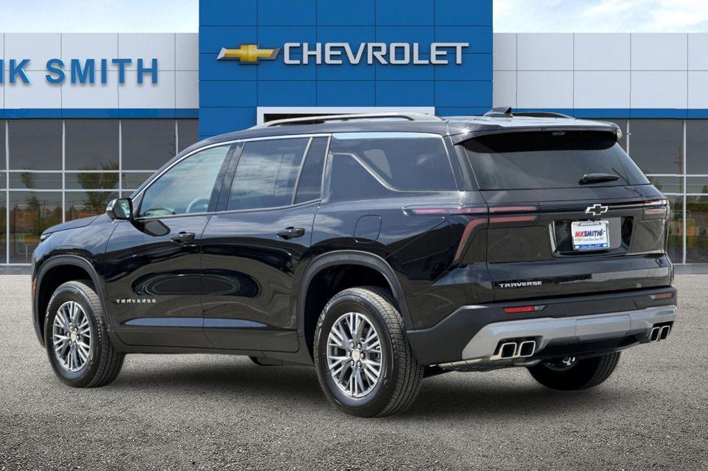 new 2026 Chevrolet Traverse car, priced at $40,140