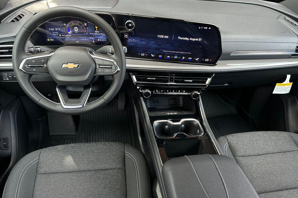 new 2026 Chevrolet Traverse car, priced at $40,140