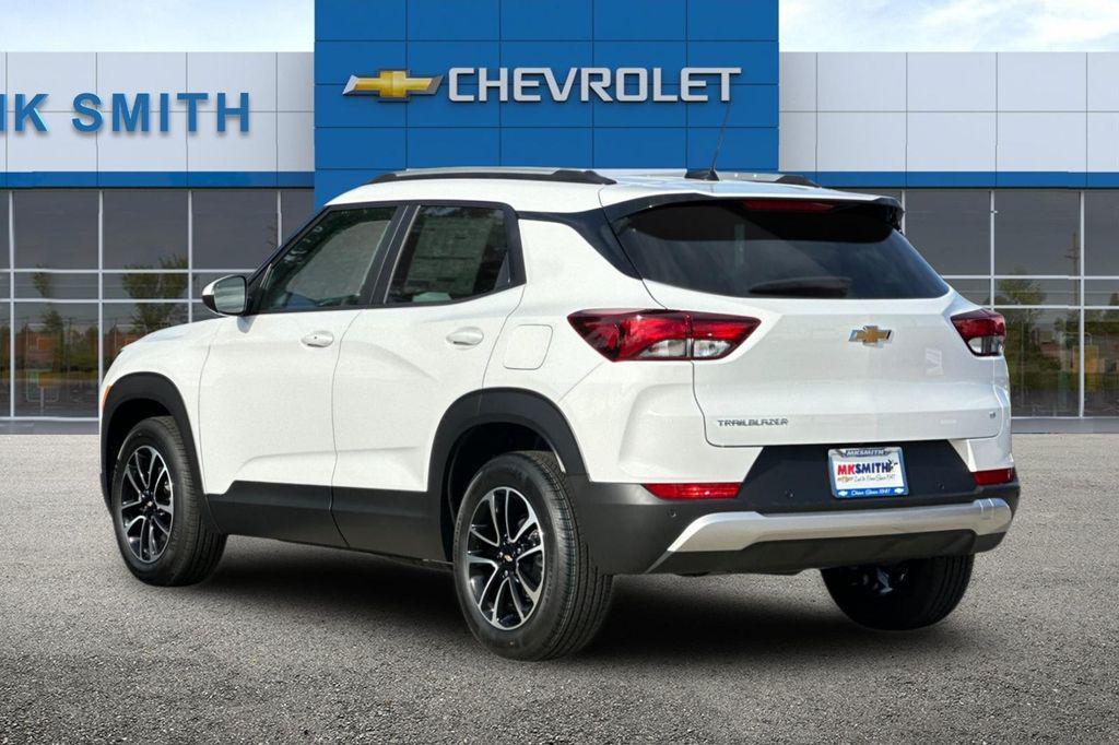 new 2026 Chevrolet TrailBlazer car, priced at $27,590