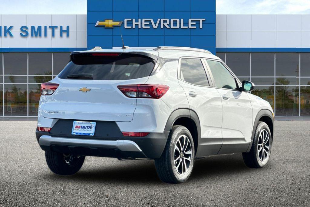 new 2026 Chevrolet TrailBlazer car, priced at $27,590