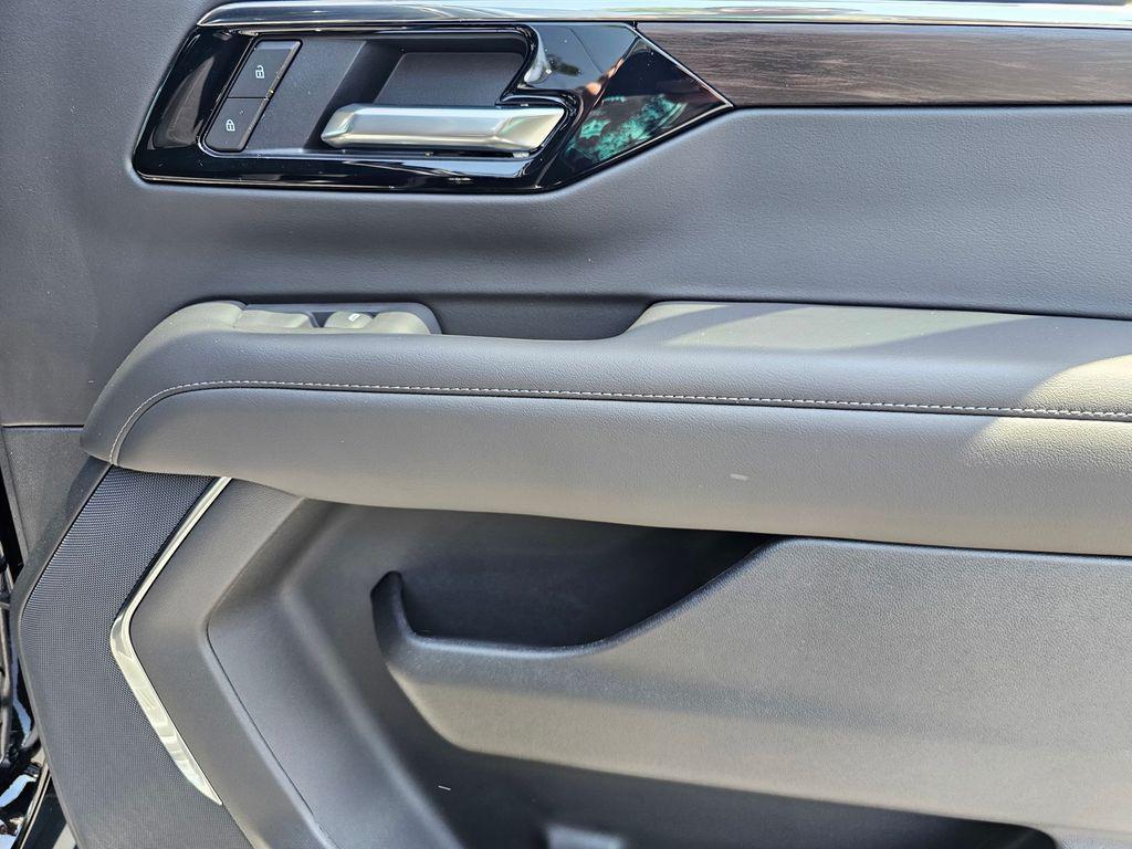 new 2026 Chevrolet Suburban car, priced at $62,435