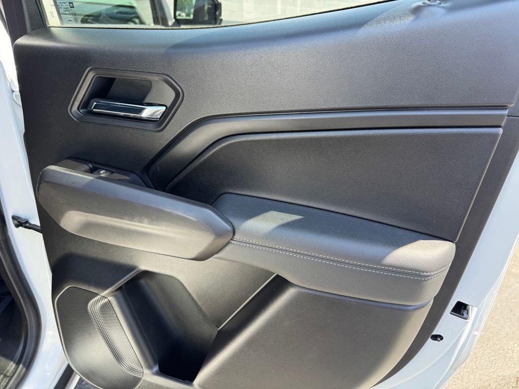 new 2025 Chevrolet Colorado car, priced at $34,560