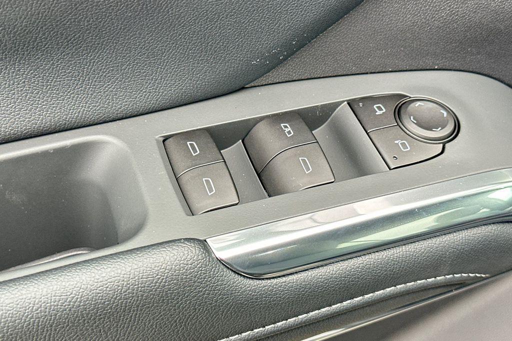 new 2026 Chevrolet Traverse car, priced at $46,130