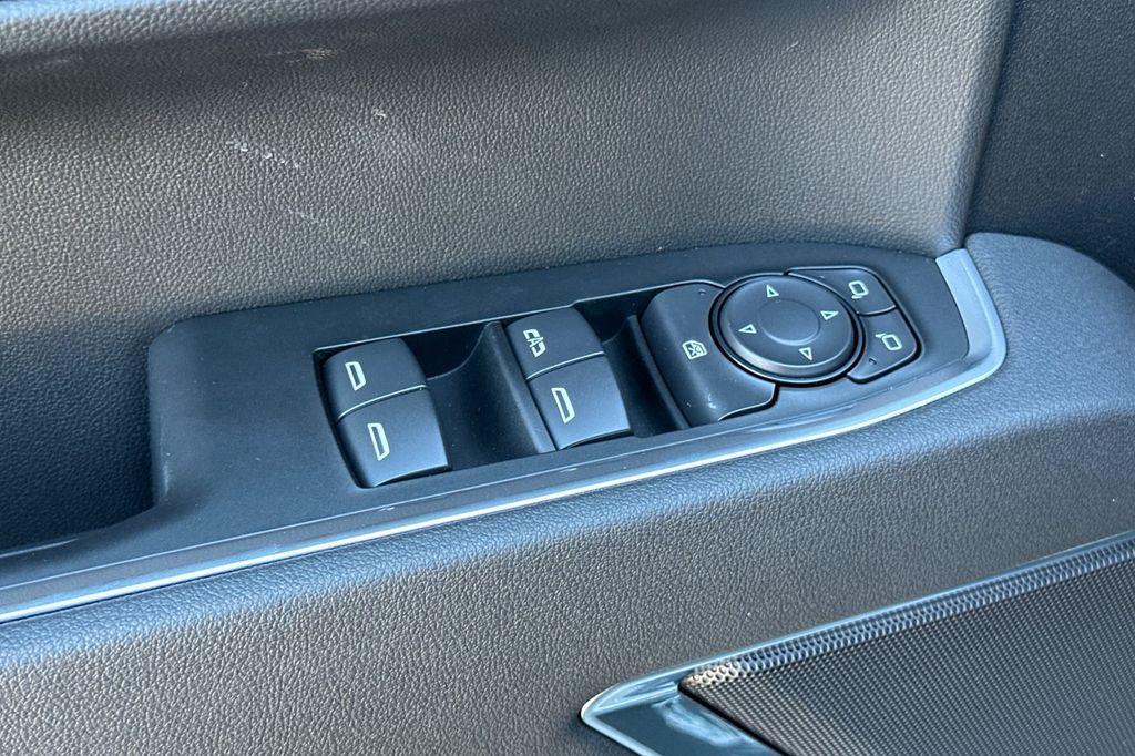 new 2026 Chevrolet Silverado 1500 car, priced at $43,995