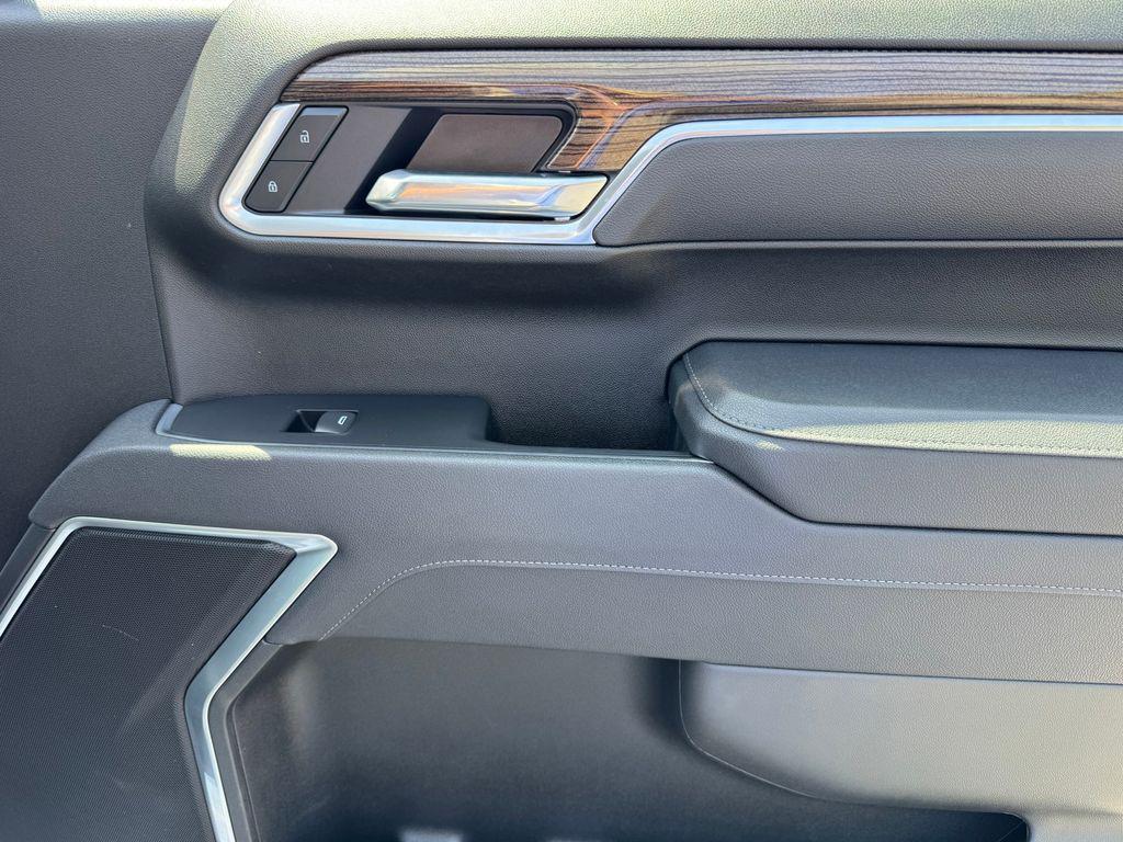 new 2025 Chevrolet Silverado 1500 car, priced at $50,260
