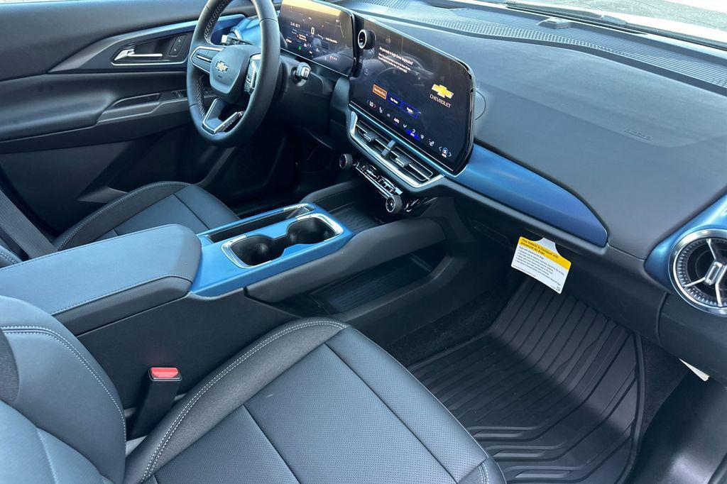 new 2026 Chevrolet Equinox EV car, priced at $33,840