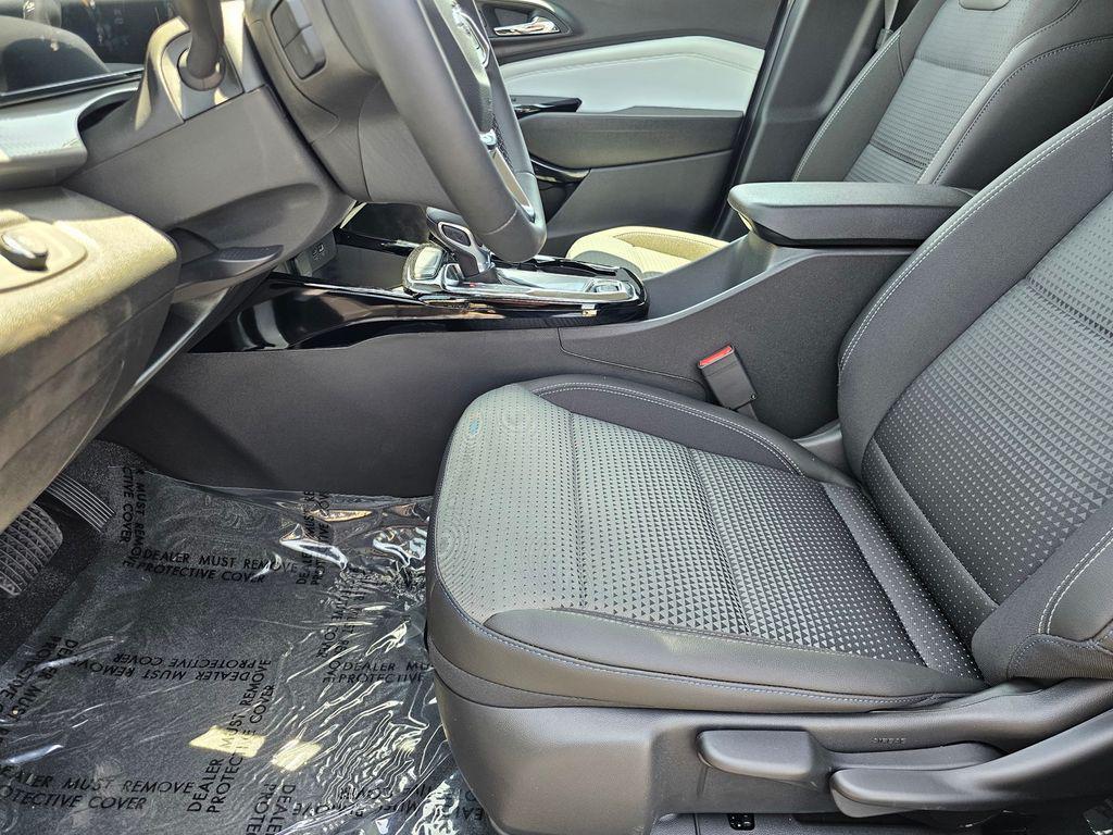 new 2026 Chevrolet Trax car, priced at $25,080