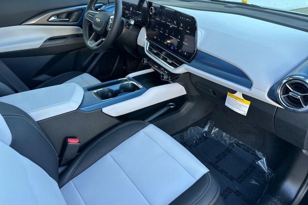new 2026 Chevrolet Equinox EV car, priced at $35,845