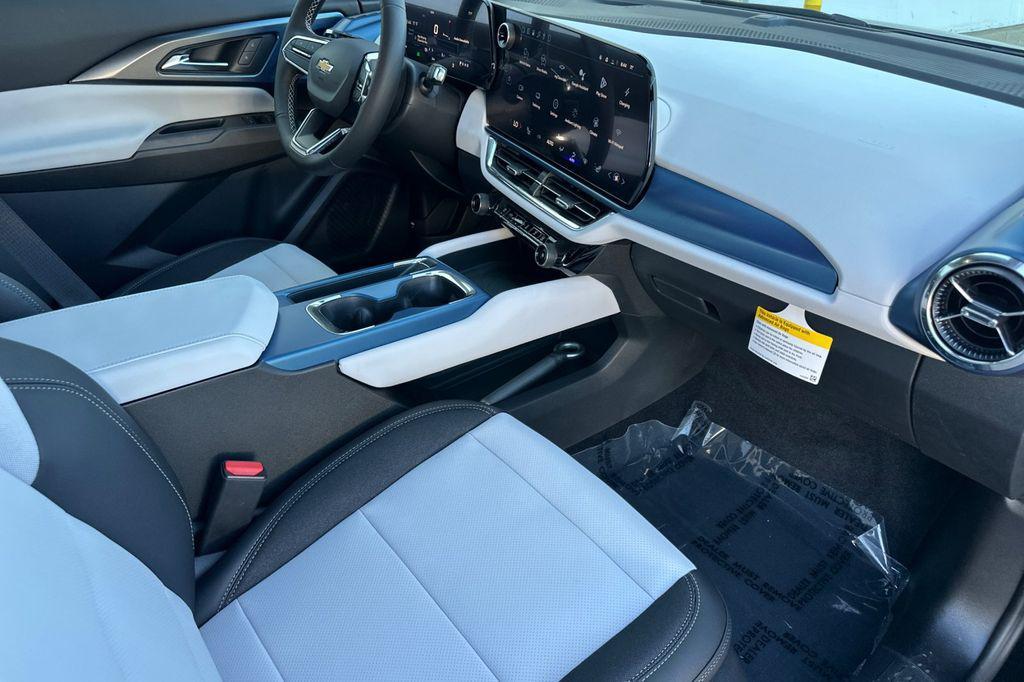 new 2026 Chevrolet Equinox EV car, priced at $34,845