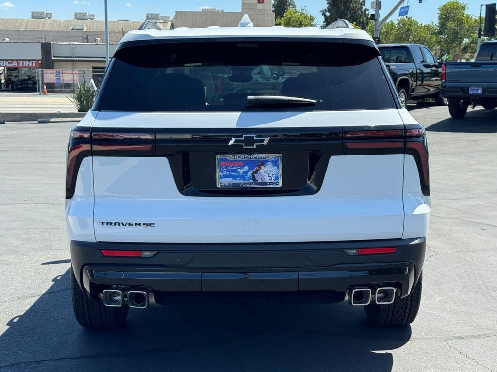 new 2026 Chevrolet Traverse car, priced at $50,165