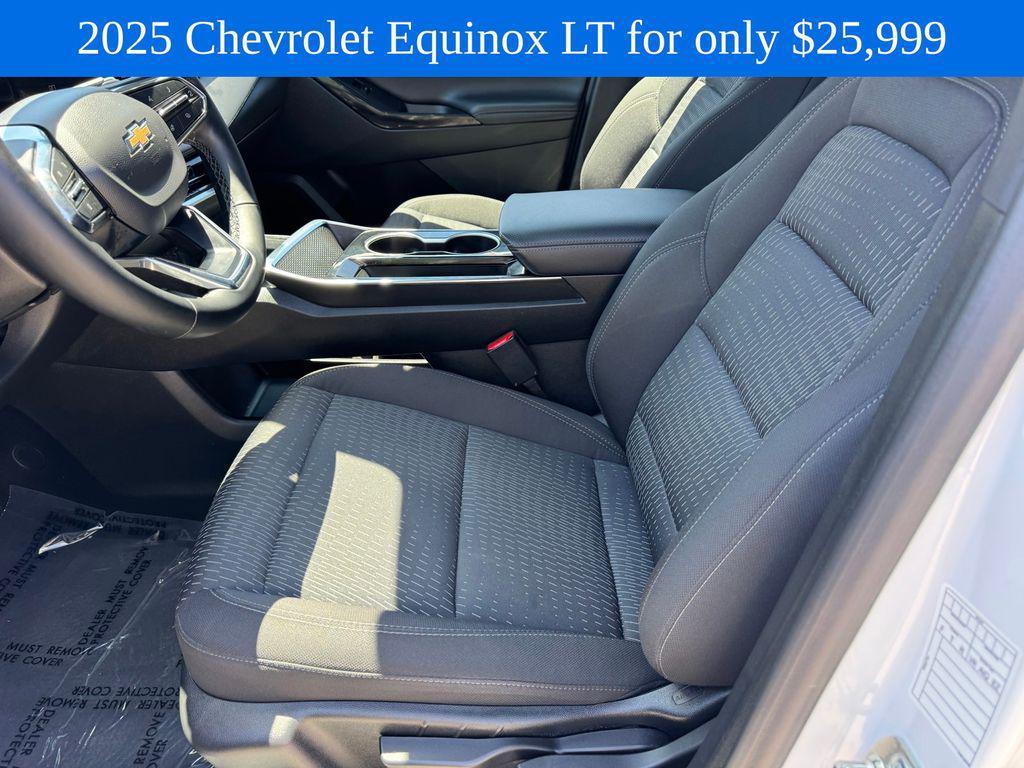 used 2025 Chevrolet Equinox car, priced at $25,999