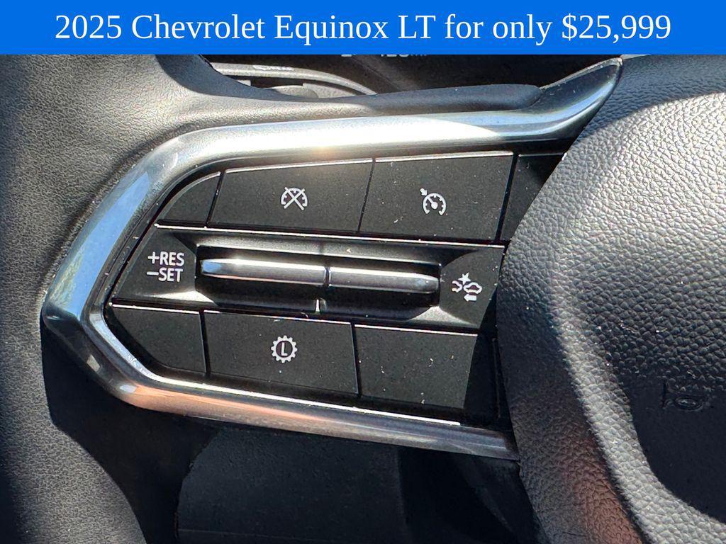 used 2025 Chevrolet Equinox car, priced at $25,999