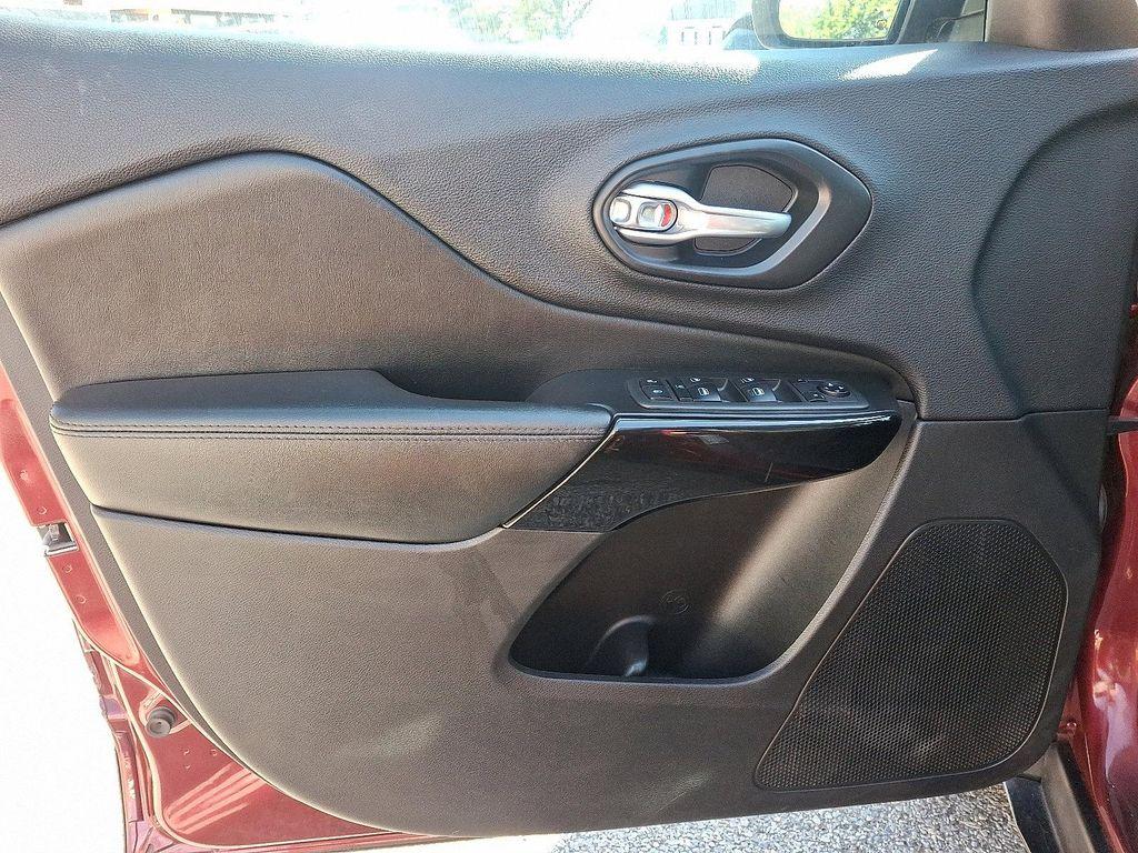 used 2019 Jeep Cherokee car, priced at $19,500