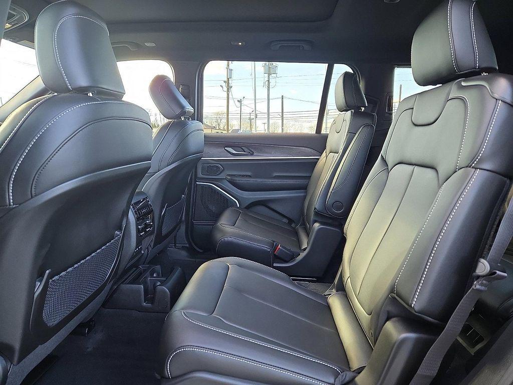 new 2026 Jeep Grand Cherokee L car, priced at $51,199