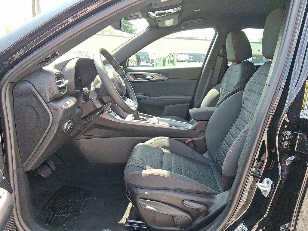 new 2025 Dodge Hornet car, priced at $33,761