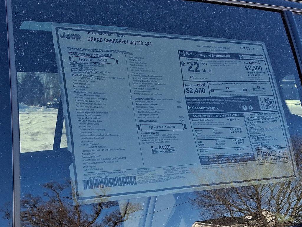 new 2025 Jeep Grand Cherokee car, priced at $52,199