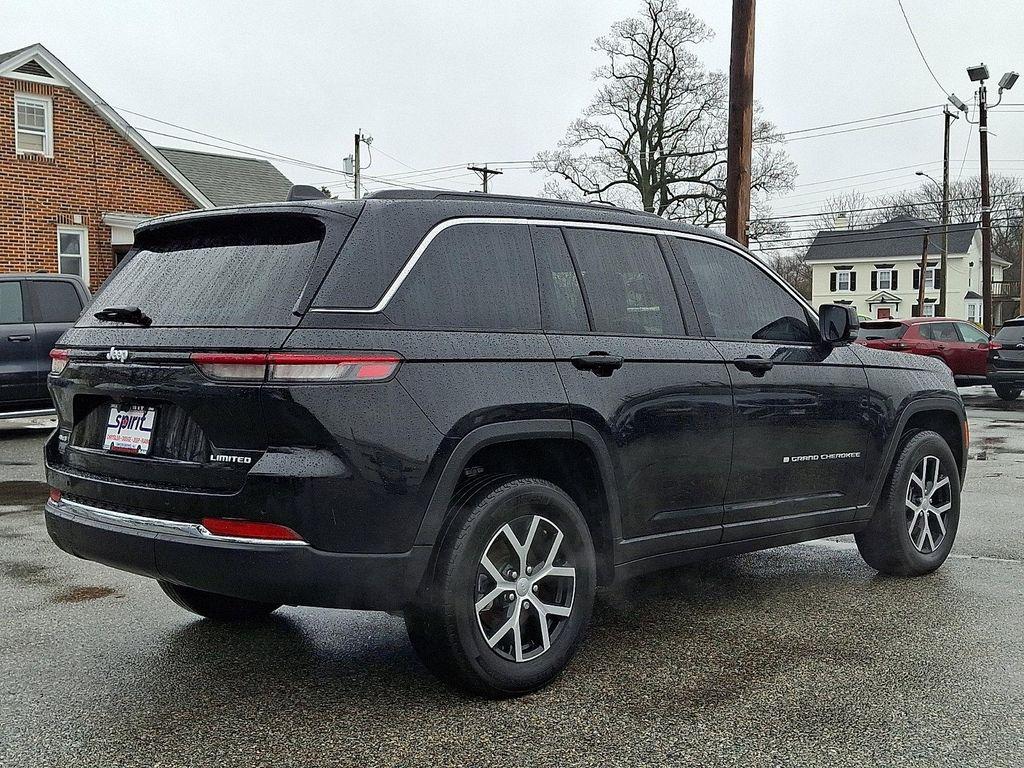 used 2024 Jeep Grand Cherokee car, priced at $28,500
