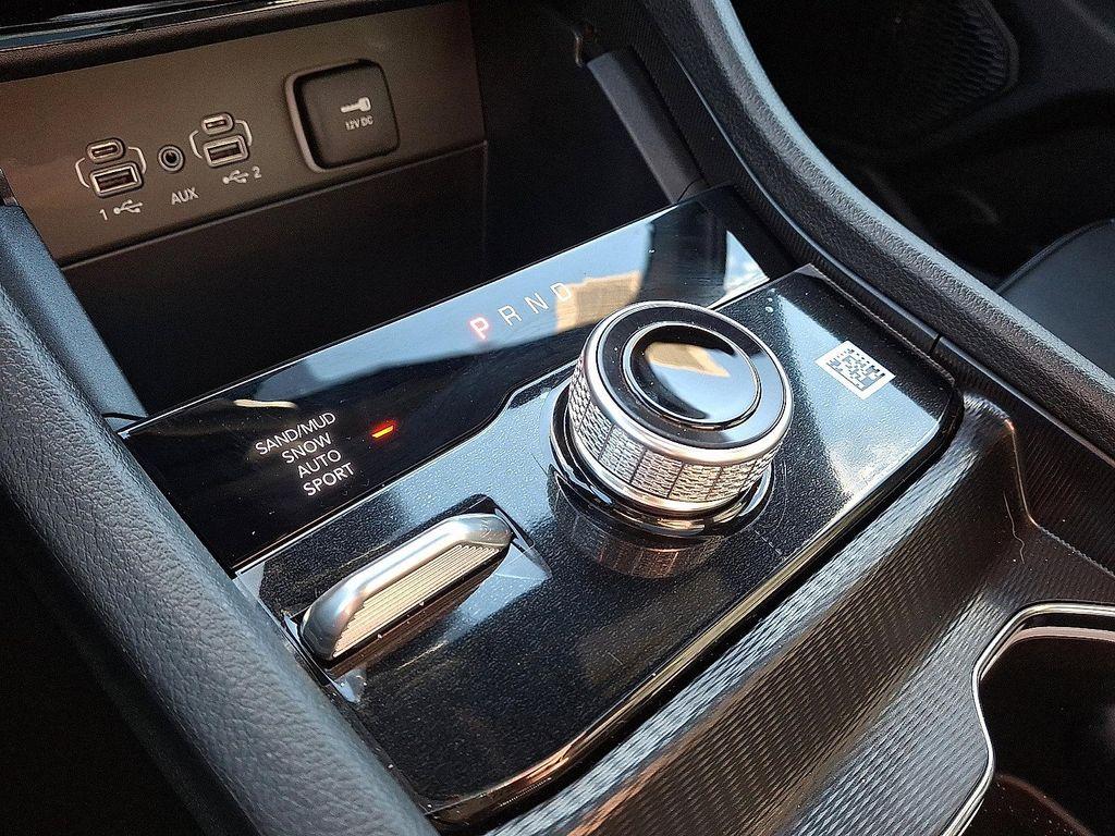 new 2025 Jeep Grand Cherokee L car, priced at $55,399