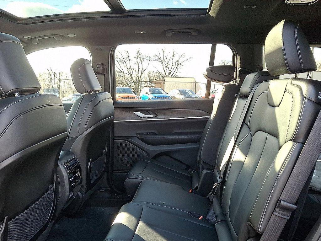 new 2025 Jeep Grand Cherokee L car, priced at $55,399