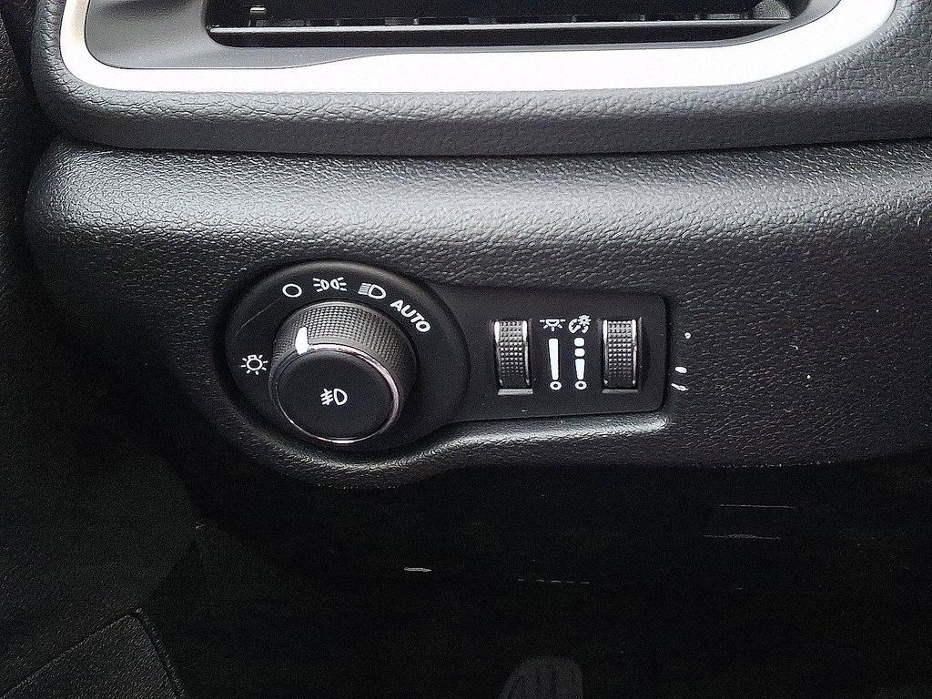 new 2026 Chrysler Pacifica car, priced at $46,999